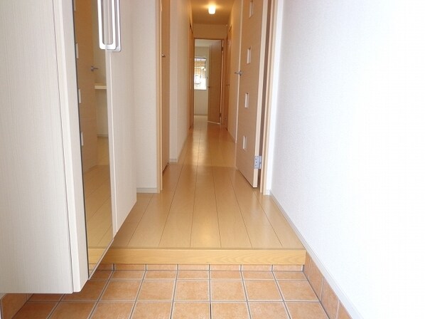 クローバーハウスの物件内観写真